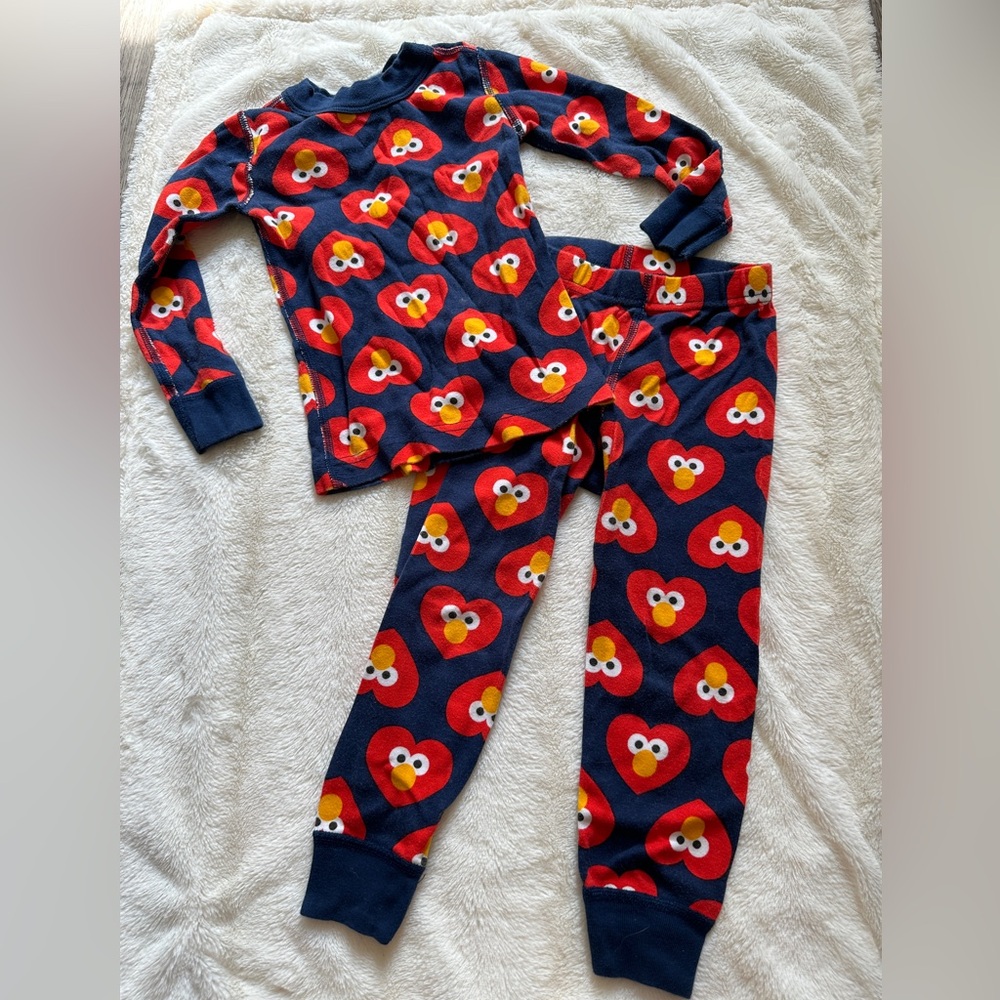 Hanna Andersson Sesame Street 2 piece pajamas 3T